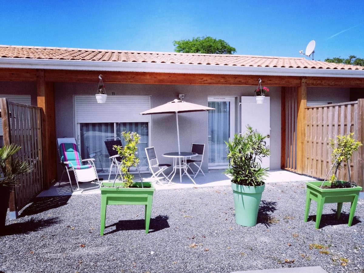 Résidence Les Plus Près Jonzac Exterior foto