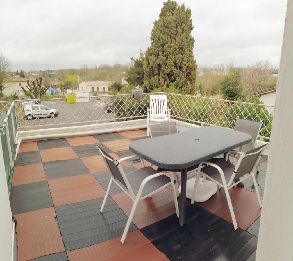 Résidence Les Plus Près Jonzac Exterior foto