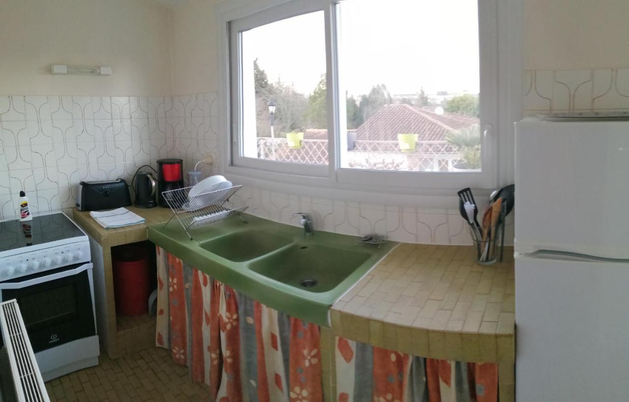 Résidence Les Plus Près Jonzac Exterior foto