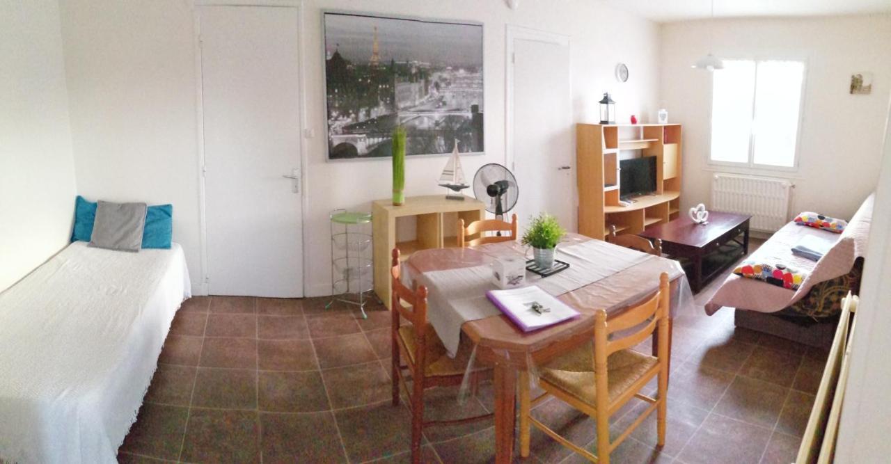 Résidence Les Plus Près Jonzac Exterior foto